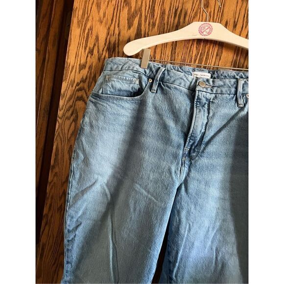 Good American Woman’s Jeans Distressed Bottoms Size 18 - Picture 4 of 12